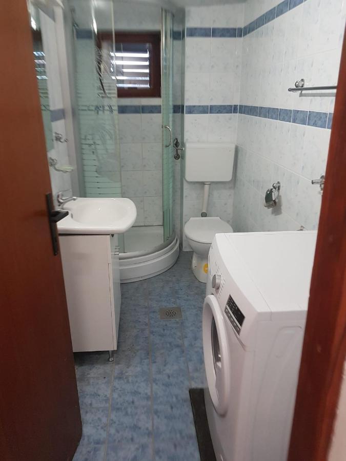 Apartmani Rab - Adrijana & Aleksandra Banjol Eksteriør billede