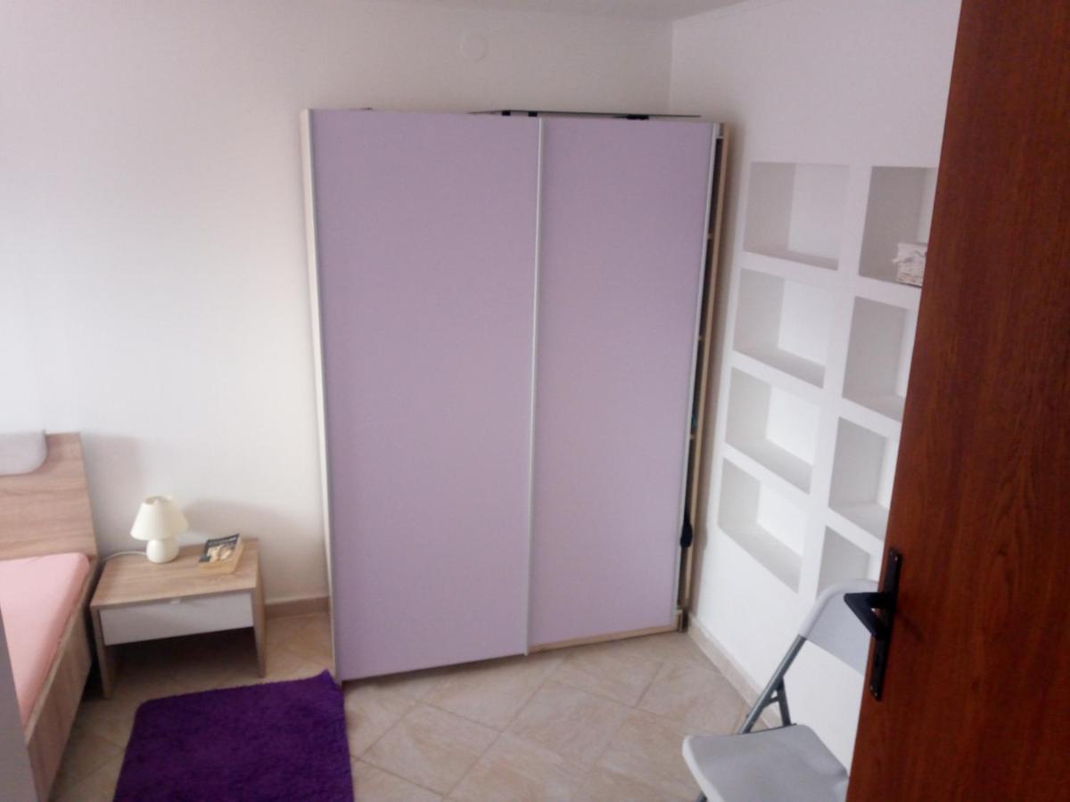 Apartmani Rab - Adrijana & Aleksandra Banjol Eksteriør billede