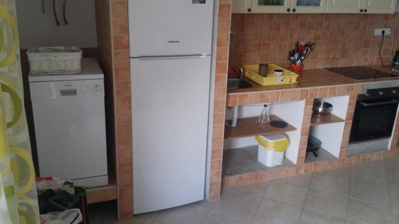 Apartmani Rab - Adrijana & Aleksandra Banjol Eksteriør billede