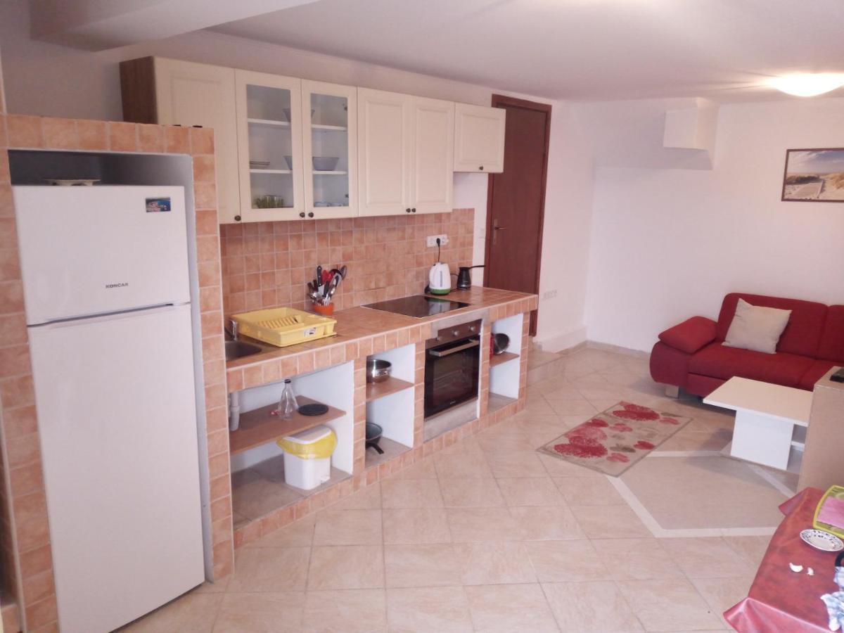 Apartmani Rab - Adrijana & Aleksandra Banjol Eksteriør billede